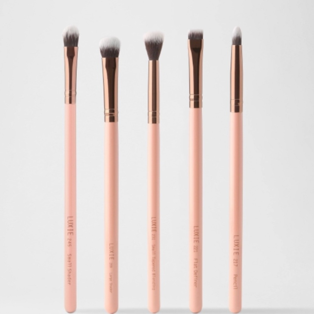 Brush Set - Picture 1 of 2
